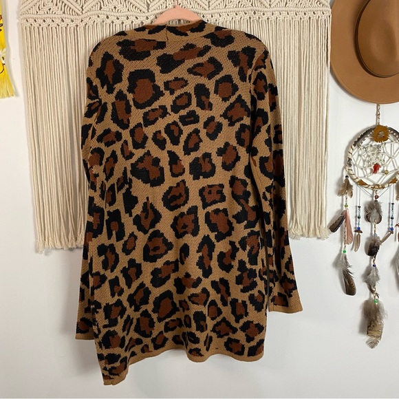 Alison Andrews NWT Animal Print Sweater Cardigan Size Large - Picture 10 of 10
